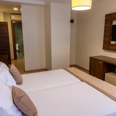 Sir Fundeni Tower Hotel apartamentowy