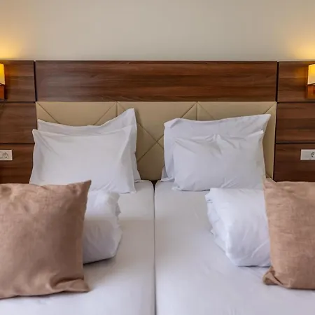 Sir Fundeni Tower Hotel apartamentowy 3*