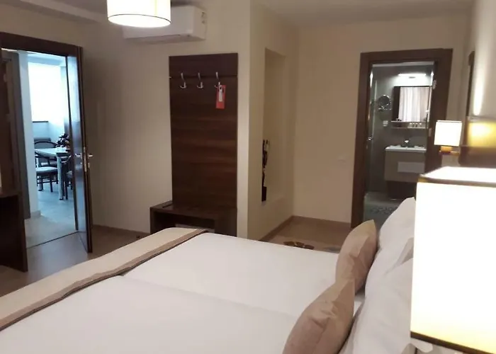 Sir Fundeni 3* Dobroesti