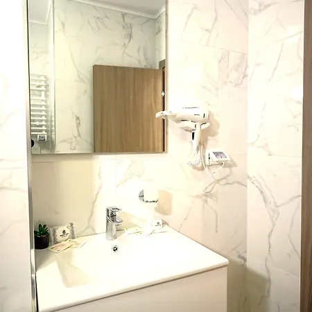 Sir Fundeni Hotel 3*