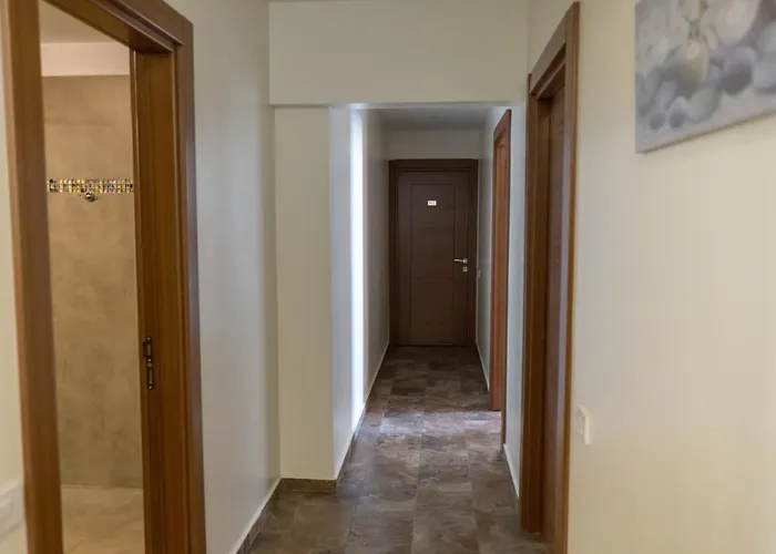 Ξενοδοχείο Sir Fundeni 3*