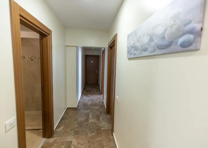 Ξενοδοχείο Sir Fundeni 3*