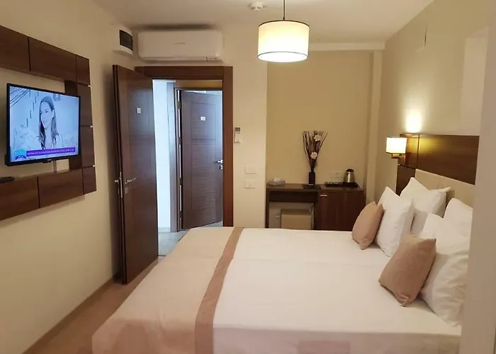 Ξενοδοχείο Sir Fundeni